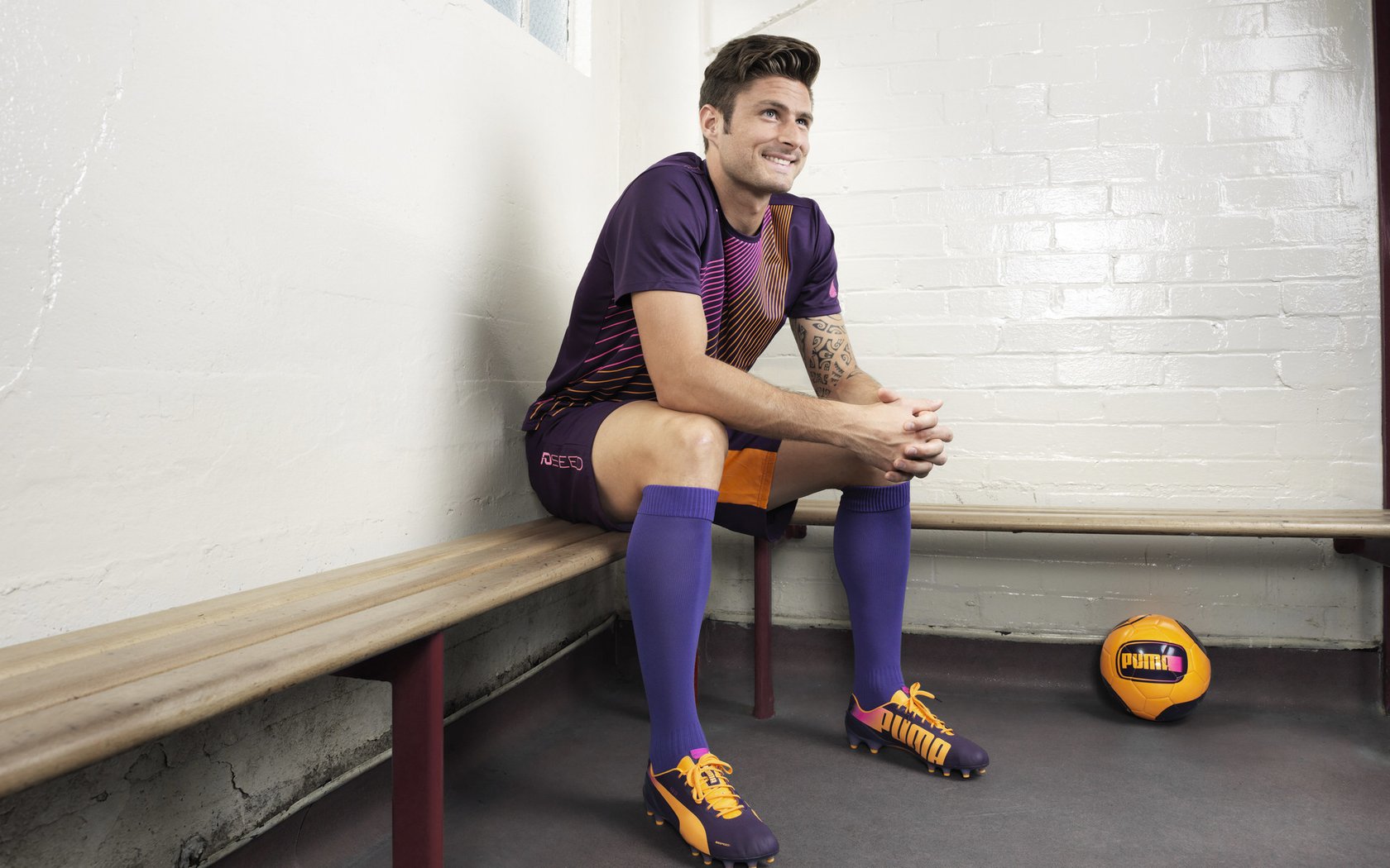 斯密斯:高效传球与巧妙的战术变化,成为全黑队的关键一环,斯密06